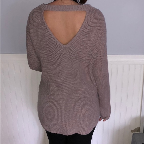 sweater - Picture 2 of 2